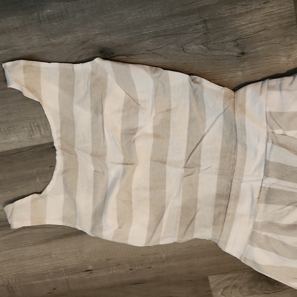 Romper - Picture 2 of 5